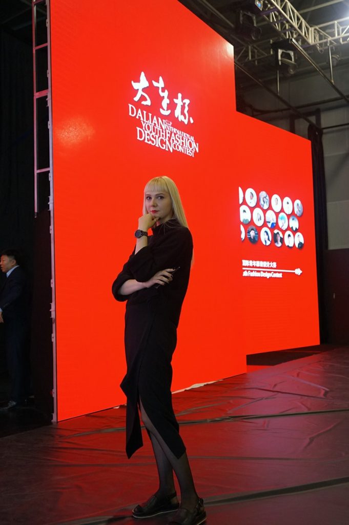 dizaineris karolina kvedaraite kinijos dalian mados konkurse