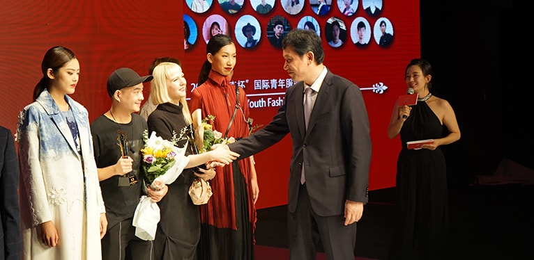 mados konkurso dalian madu savaites kinijoje nugaletoja